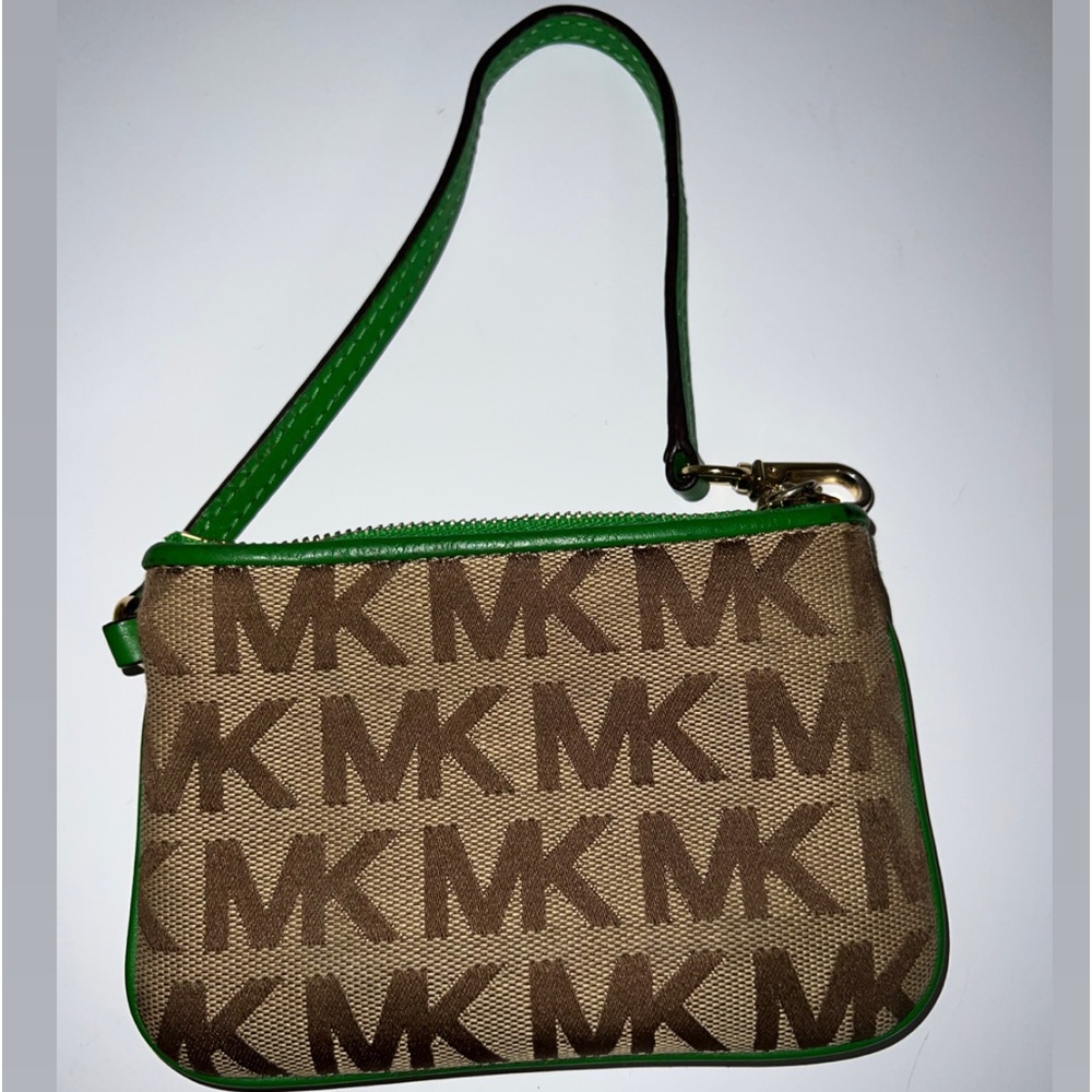 LIKE NEW !! Michael Kors wristlet! *Like new*